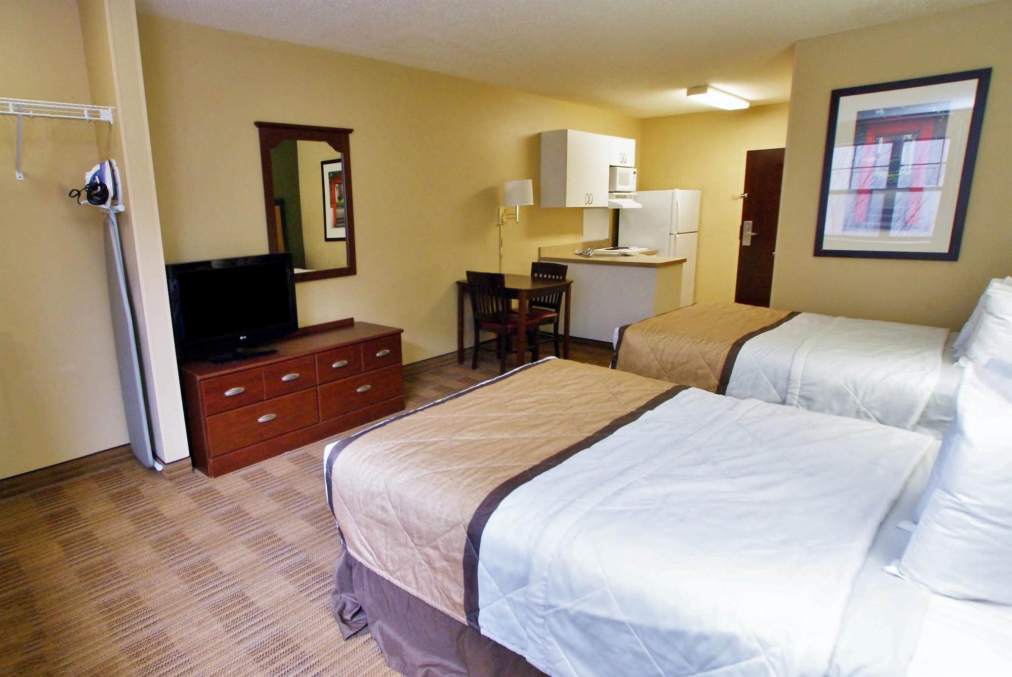 Extended Stay America Suites - Indianapolis - Каслтон Экстерьер фото